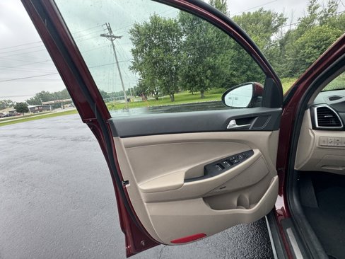 Used 2019 Hyundai Tucson Ultimate w/ Cargo Package image 11