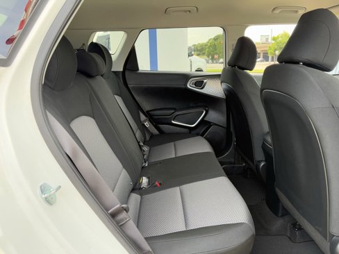 Used 2023 Kia Soul LX image 27