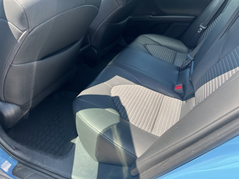Used 2023 Toyota Camry SE image 7