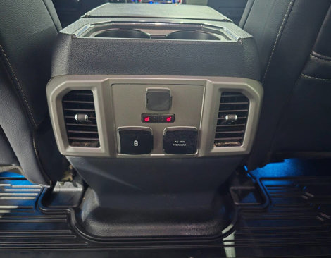 Used 2022 Ford F350 Lariat image 14