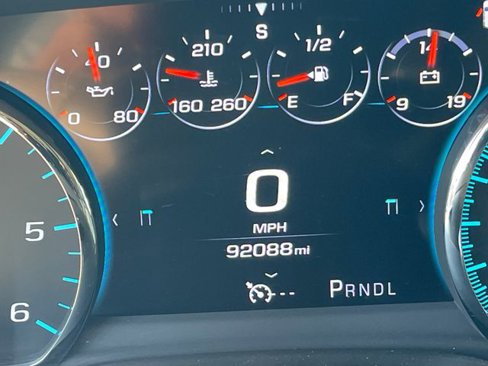 Used 2017 GMC Yukon SLT w/ Open Road Package image 16