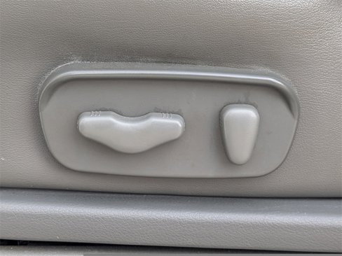 Used 2019 Nissan Frontier SL image 21