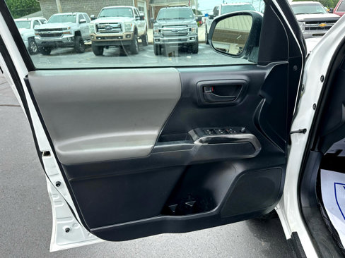 Used 2019 Toyota Tacoma SR5 image 10