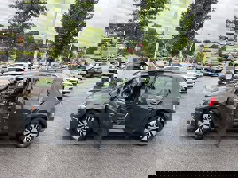 Used 2015 Volkswagen e-Golf SEL Premium image 18