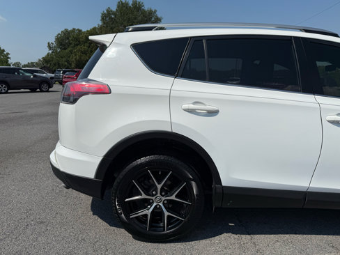 Used 2017 Toyota RAV4 SE image 42