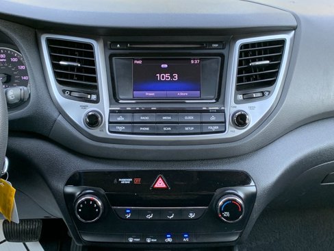 Used 2017 Hyundai Tucson SE image 12