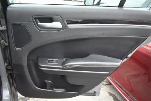 Used 2017 Chrysler 300 S w/ 300S Premium Group image 35