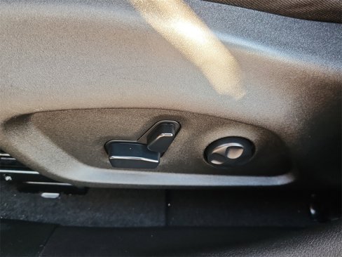 Used 2020 Jeep Renegade Latitude image 8