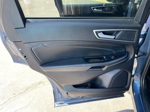 Used 2019 Ford Edge Titanium w/ Equipment Group 301A image 16