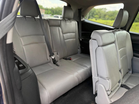 Used 2018 Honda Pilot Touring image 30