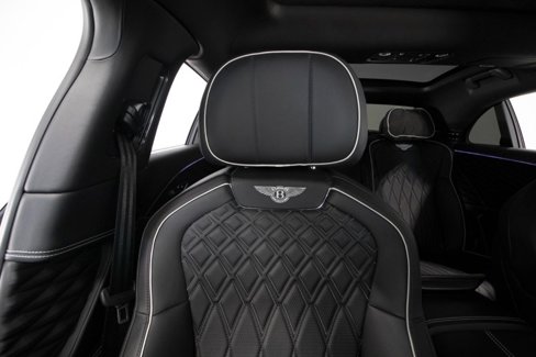 Used 2021 Bentley Flying Spur V8 image 58
