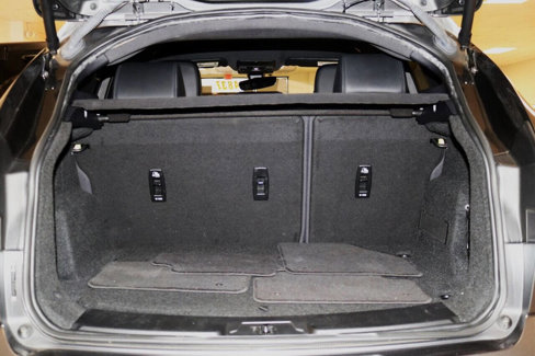 Used 2020 Jaguar E-PACE SE image 74