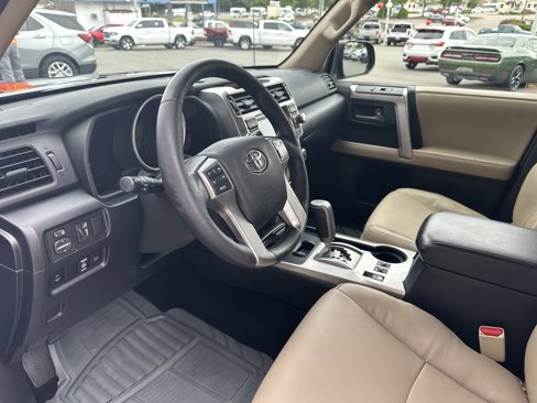 Used 2011 Toyota 4Runner SR5 image 17