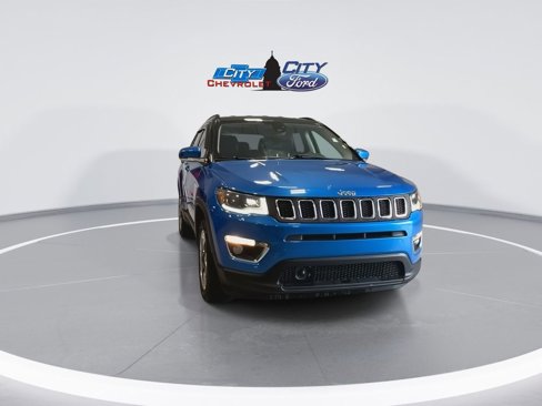 Used 2019 Jeep Compass Limited w/ Advanced Safety Group image 4