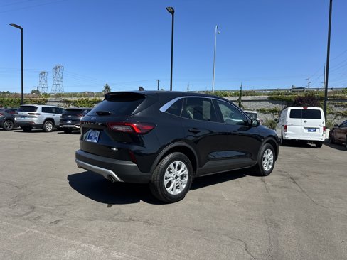 Used 2023 Ford Escape Active image 6