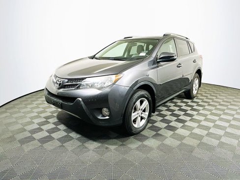 Used 2013 Toyota RAV4 XLE image 4