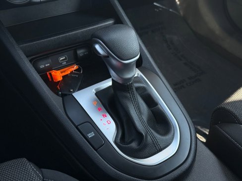 Used 2023 Kia Forte LXS image 33