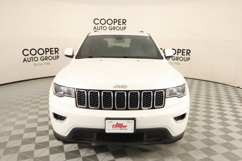 Used 2020 Jeep Grand Cherokee Laredo image 8