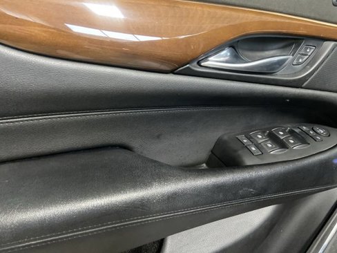 Used 2018 Cadillac Escalade ESV Premium Luxury image 32