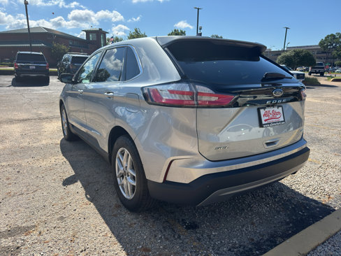 Used 2024 Ford Edge SEL image 7