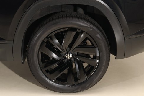 Used 2022 Volkswagen Atlas Cross Sport SE image 25