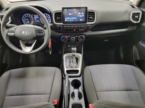 Used 2022 Hyundai Venue SE image 21