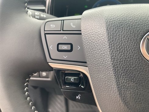 New 2025 Toyota Camry SE image 16