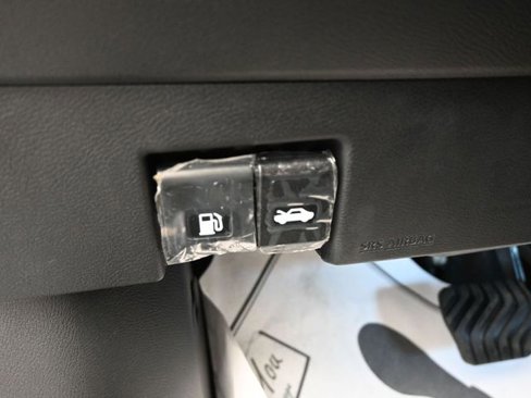 New 2025 Nissan Versa SV w/ Trunk Package image 17