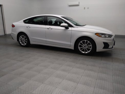 Used 2020 Ford Fusion SE image 11