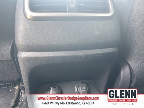 Used 2019 Kia Sorento LX image 28