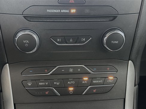 Used 2017 Ford Edge SEL w/ Equipment Group 201A image 16