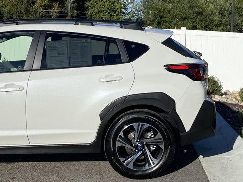 Used 2018 Subaru Crosstrek 2.0i Premium image 4