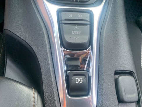 Used 2017 Chevrolet Camaro LT image 10