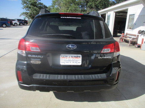 Used 2010 Subaru Outback 2.5i Premium image 5