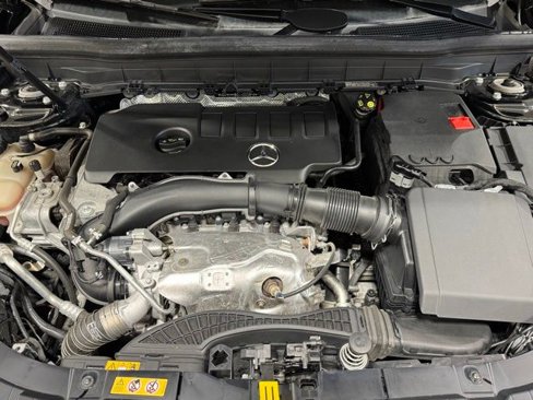 Used 2020 Mercedes-Benz GLB 250 4MATIC image 34