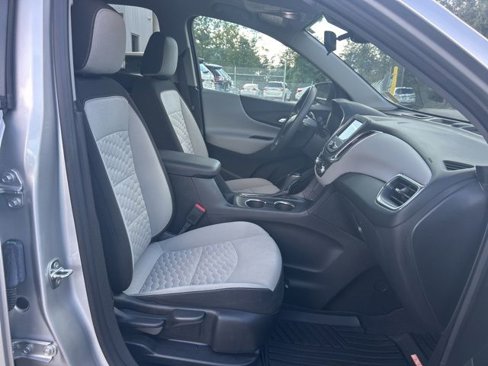 Used 2020 Chevrolet Equinox LS w/ LS Convenience Package image 34