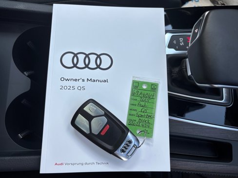 Certified 2025 Audi Q5 2.0T Premium Plus image 34