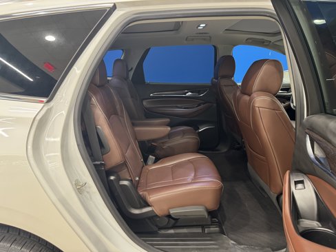 Used 2019 Buick Enclave Avenir image 14