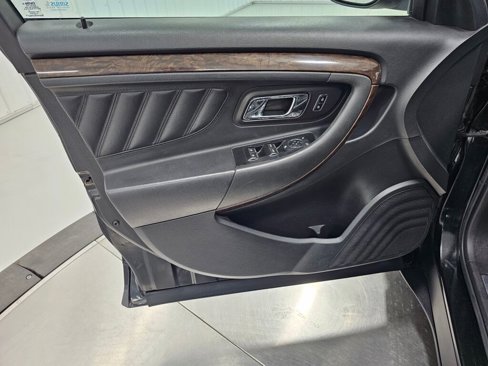 Used 2014 Ford Taurus Limited image 20