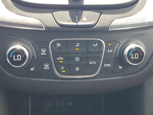 Used 2022 Chevrolet Equinox LT image 28