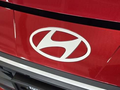 Certified 2024 Hyundai Elantra SEL image 31