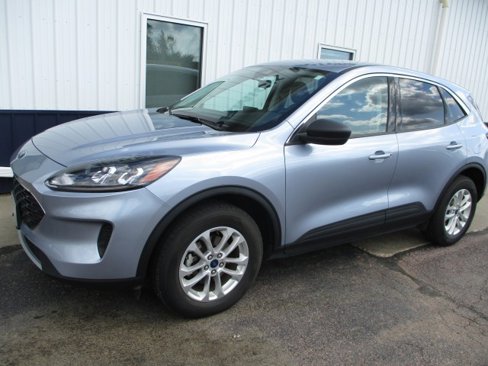 Used 2022 Ford Escape SE w/ Cold Weather Package image 2