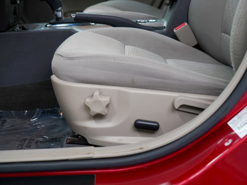 Used 2010 Ford Fusion SE image 18