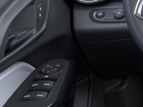 New 2025 Chevrolet Trax LT w/ Driver Confidence Package image 22