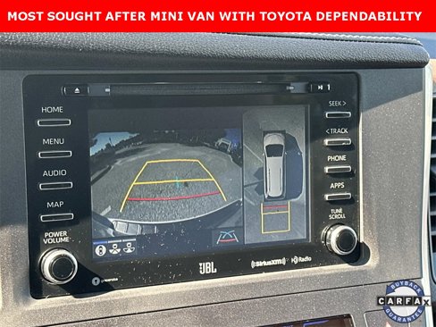 Used 2018 Toyota Sienna XLE Premium image 3