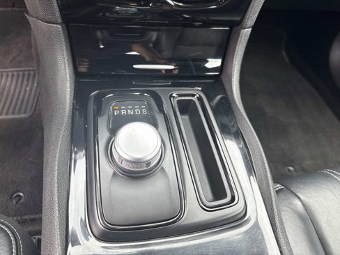 Used 2018 Chrysler 300 S w/ 300S Premium Group image 17