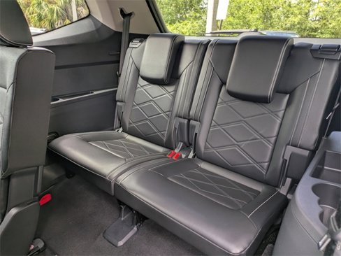 Used 2024 Volkswagen Atlas SE image 15