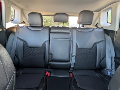 Used 2018 Jeep Compass Latitude w/ Popular Equipment Group image 23