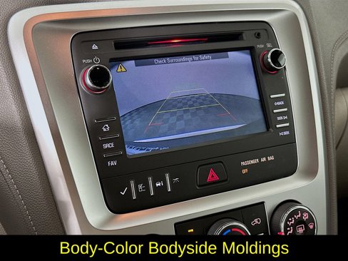 Used 2015 GMC Acadia SLE image 18