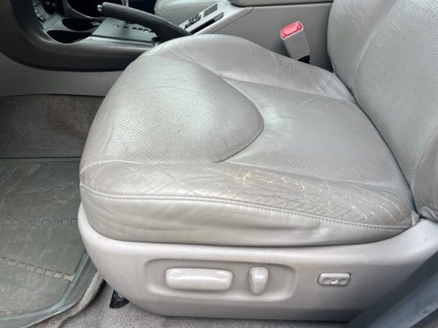 Used 2012 Toyota RAV4 Limited image 15
